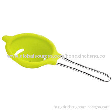 G-2014 Eco-friendly Food Grade Silicone Egg Separator